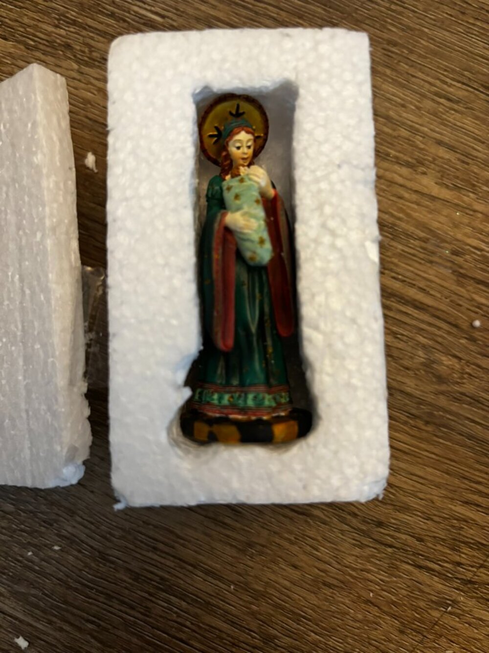 Pipka Prizm Renaissance Madonna miniature figurine MIB 10069
